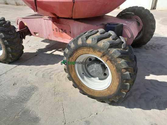 Brazo MANITOU 180ATJ