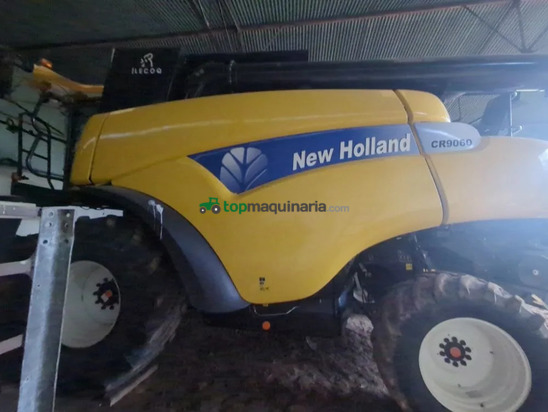 Cosechadora de Cereal - New Holland - CR9060