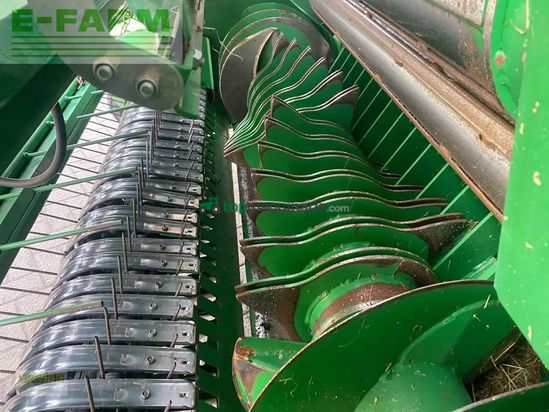 Empacadora gigant - John Deere - 990