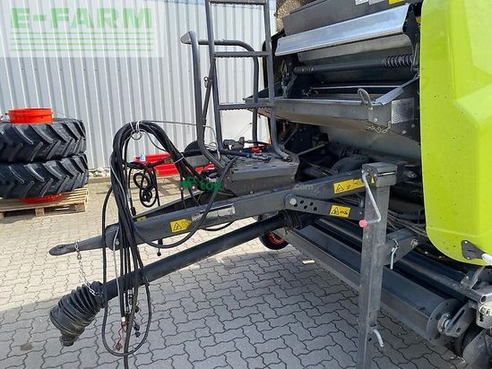 Empacadora gigant - Claas - variant 485 rc