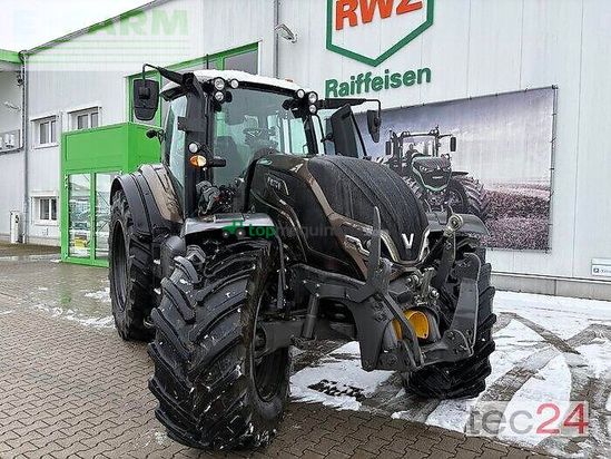 Tractor agrícola - Valtra - t235d
