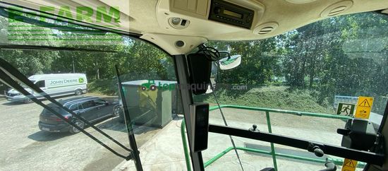 Cosechadora de Cereal - John Deere - 8300