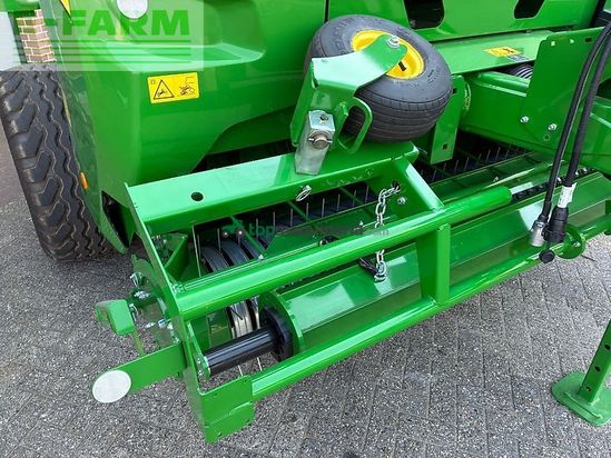Empacadora gigant - John Deere - v462m