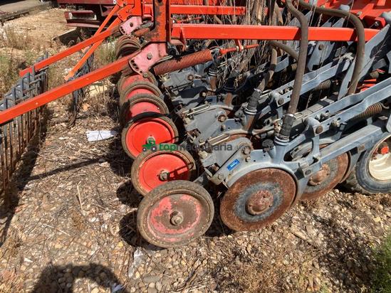 Sembradora KUHN  SD-4000