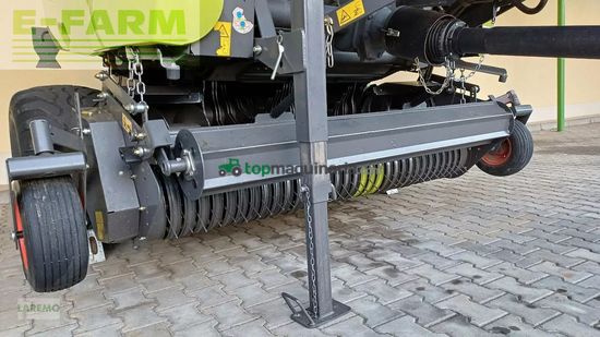 Empacadora gigant - Claas - variant 360 rc