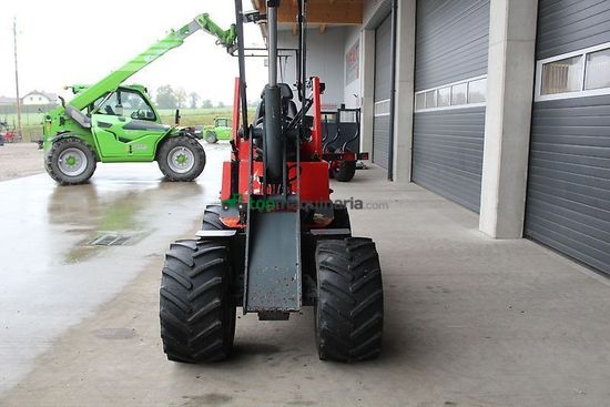 Minicargadora - Giant - hoflader d 335 t