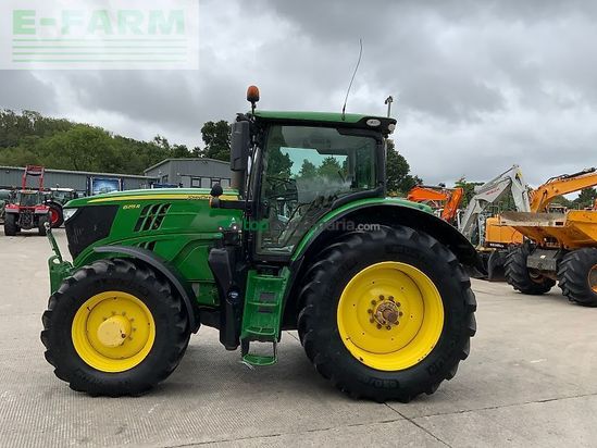Tractor agrícola - John Deere - 6215r tractor (st23802)