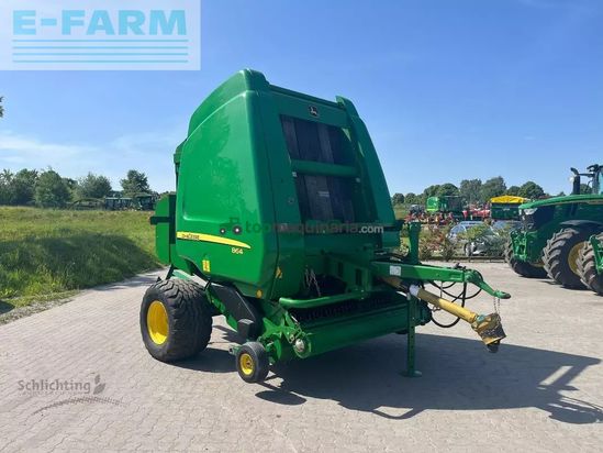 Empacadora gigant - John Deere - 864