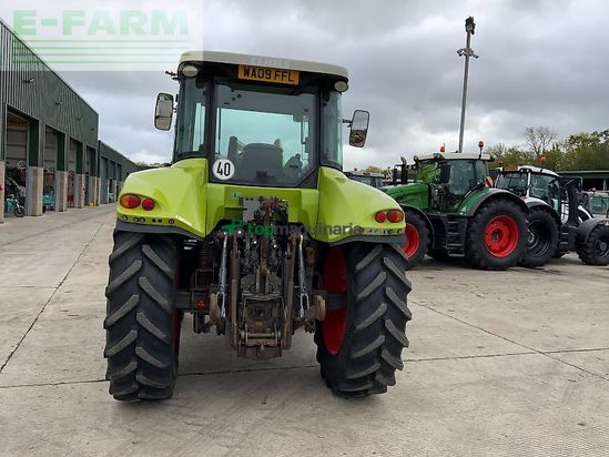 Tractor agrícola - Claas - arion 530 tractor (st24310)