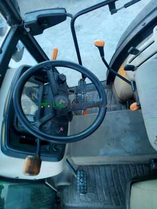 Tractor agrícola - John Deere - 5615 DT