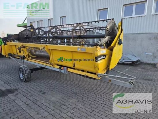 Cosechadora de Cereal - New Holland - cs 640