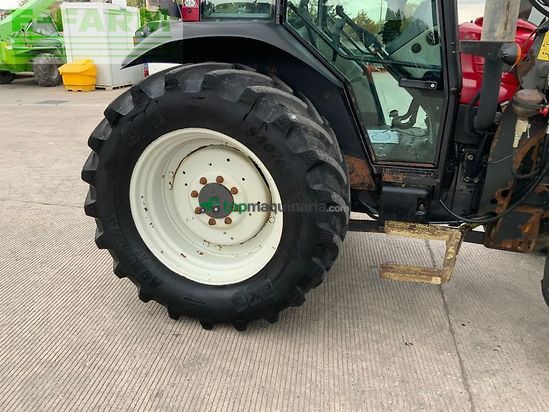 Tractor agrícola - Valtra - a93 tractor (st24382)