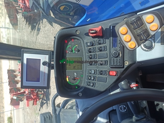 Telescopica  NEW HOLLAND MODELO LM7.42 