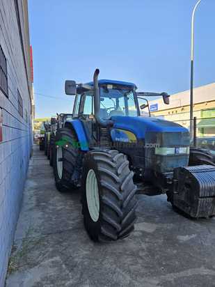 Tractor agrícola - New Holland - TM175