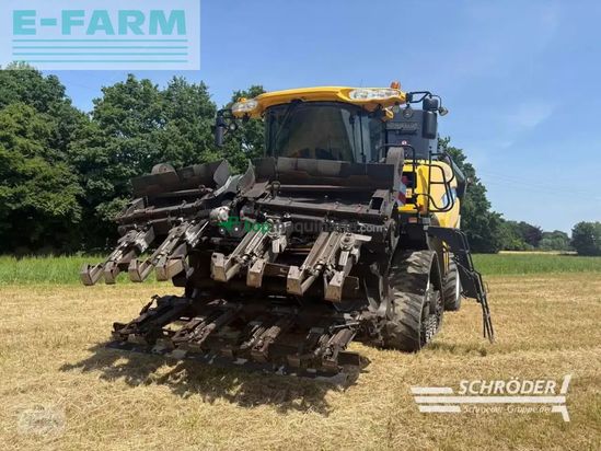 Cosechadora de Cereal - New Holland - cr 8080 + schneidwerk 9,15m vario