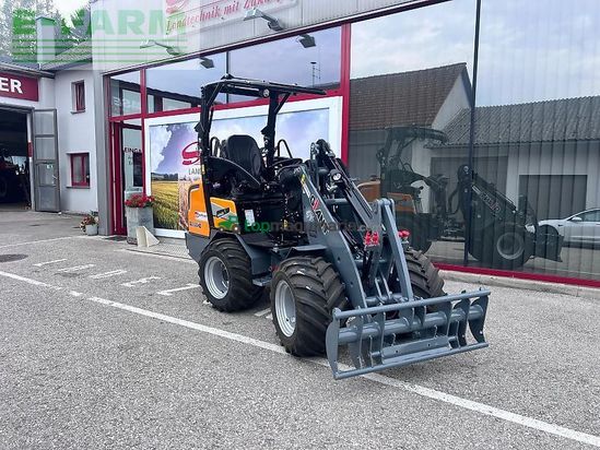Minicargadora - Giant - g2300 hd agri line