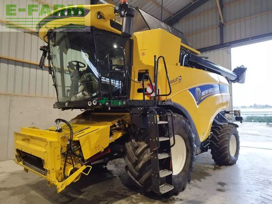 Cosechadora de Cereal - New Holland - cx8.70