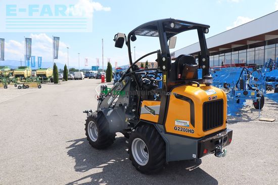 Minicargadora - Giant - g2200 hd