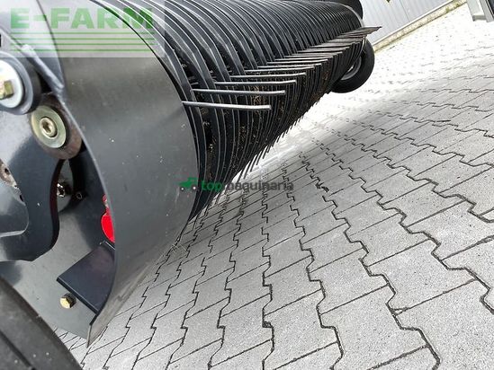 Empacadora gigant - Pöttinger - impress 185v master