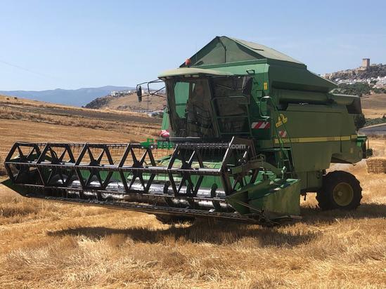 Cosechadora de Cereal - John Deere - 2264