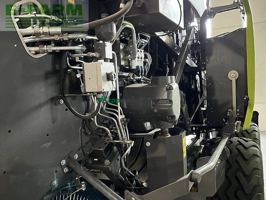 Empacadora gigant - Claas - quadrant 5200 fc