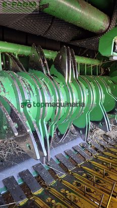 Empacadora gigant - John Deere - john deere 580 variabel