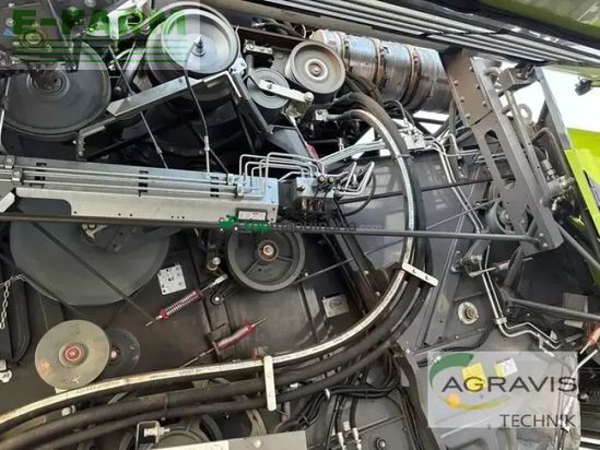 Cosechadora de Cereal - Claas - trion 660 terra trac allrad