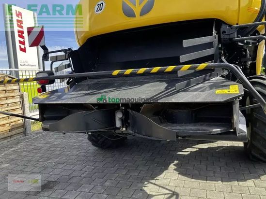 Cosechadora de Cereal - New Holland - cr 8.90