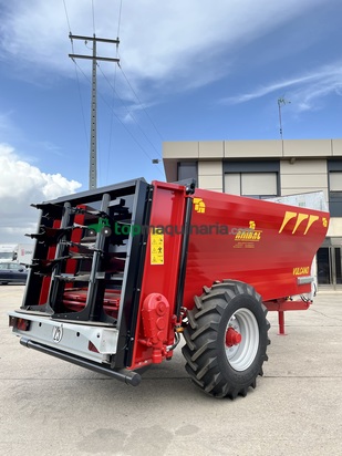 REMOLQUE ANIBAL REYMA ESPARCIDOR VULCANO TA-66