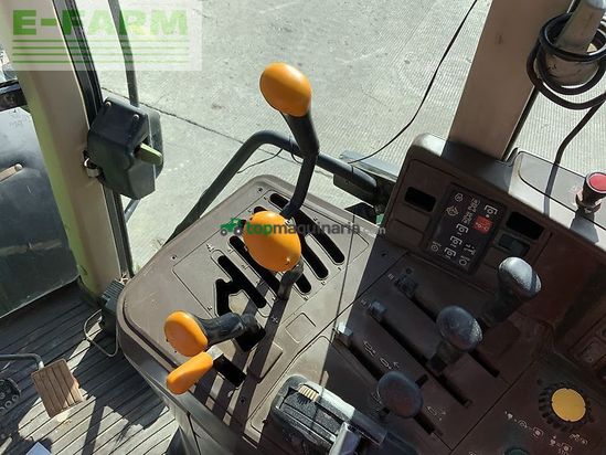 Tractor agrícola - John Deere - 6810 tractor (st23891)