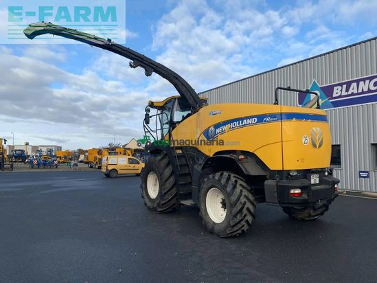 Cosechadora de Cereal - New Holland - fr 600