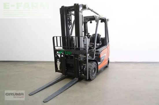 Elevadora - Linde - e 30 1252