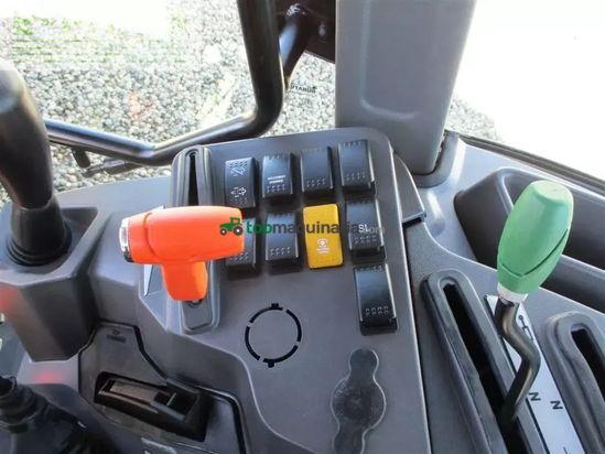 Tractor agrícola - Solis - 50 med frontlift og frontpto