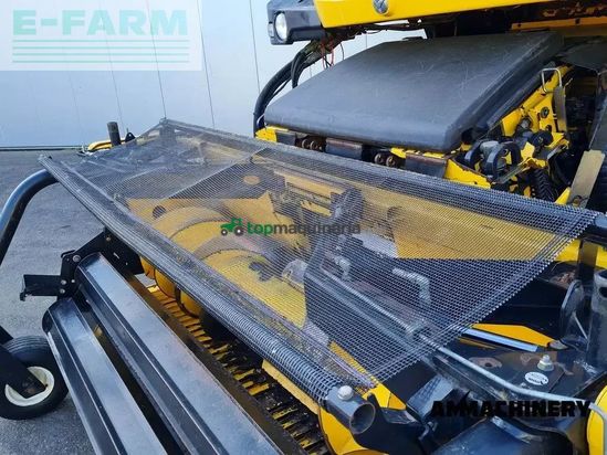 Cosechadora de Cereal - New Holland - 300fp pick up