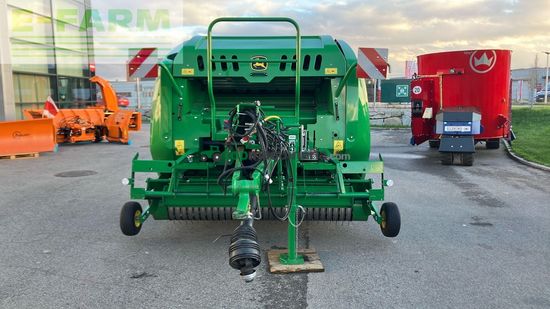 Empacadora gigant - John Deere - F441R HC 25