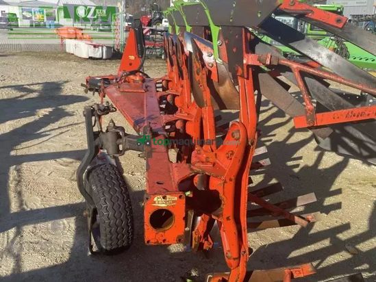 Arado - Kuhn - vari master 120