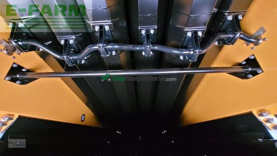 Cosechadora de Cereal - New Holland - cx 8.70 neumaschine