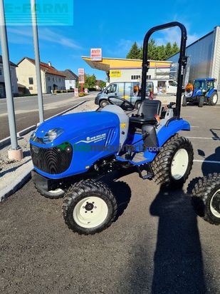 Tractor agrícola - New Holland - boomer 25