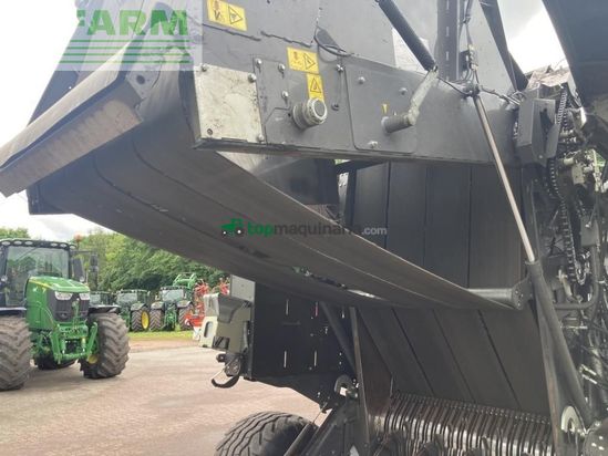 Empacadora gigant - Claas - variant 565 rc