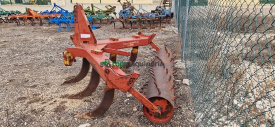 Descompactador subsolador - 5 puas con rodillo 