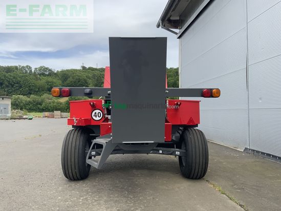 Empacadora gigant - Massey Ferguson - 1840