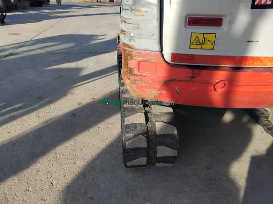 Miniexcavadora TAKEUCHI TB250