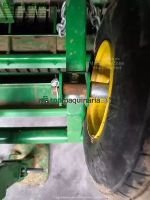 Empacadora gigant - John Deere - v461m