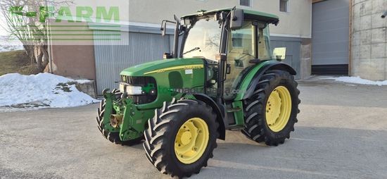 Tractor agrícola - John Deere - 5820 premium
