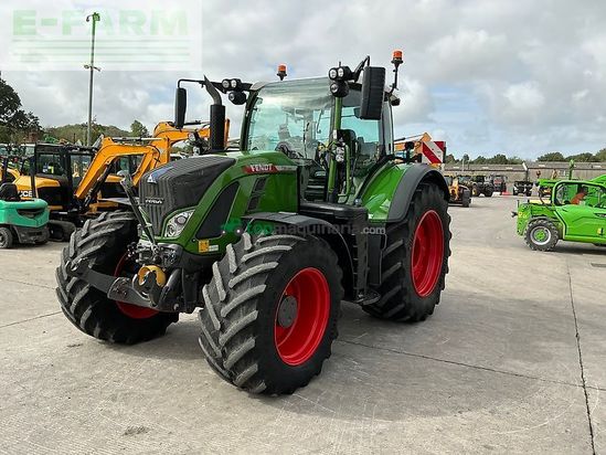 Tractor agrícola - Fendt - 724 profi plus tractor (st27737)