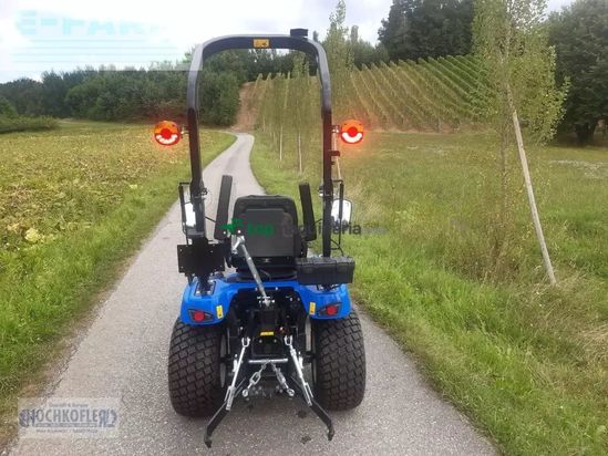 Tractor agrícola - New Holland - boomer 25 c