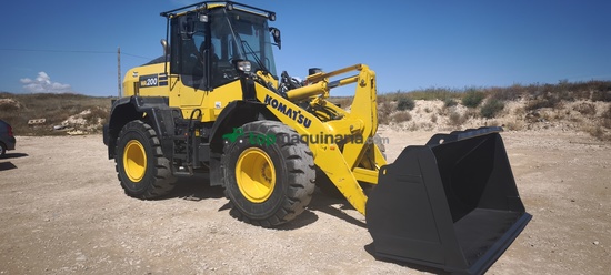 Pala cargadora Komatsu WA200-8
