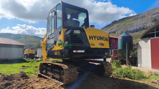Excavadora - R60-7 