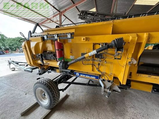 Cosechadora de Cereal - New Holland - cx 8.70