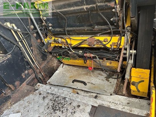 Cosechadora de Cereal - New Holland - fr 9060